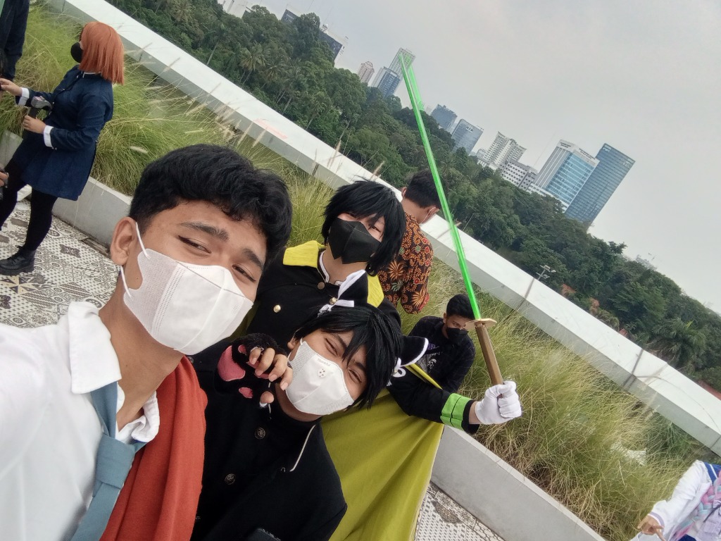 Cosplay memory 2 with friends